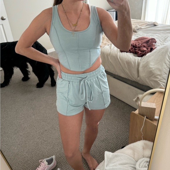 Two piece sage green lounge set - Picture 2 of 3